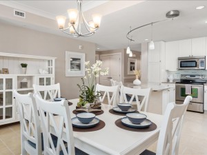 gateway-grand-1007-16-dining-area.jpg