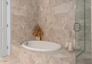 gateway-grand-1007-32-primary-bath.jpg