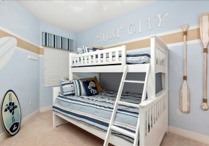 gateway-grand-1007-35-bedroom-3.jpg