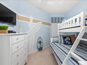 gateway-grand-1007-36-bedroom-3.jpg
