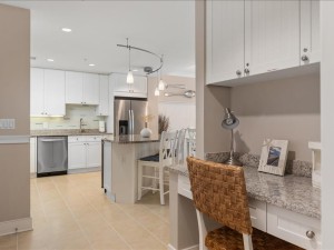 gateway-grand-1007-45-kitchen.jpg