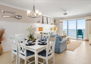 gateway-grand-1007-5-dining-area.jpg