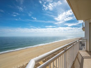 gateway-grand-1007-54-view-south.jpg