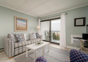 oceanwalk210-6-living-area.jpg