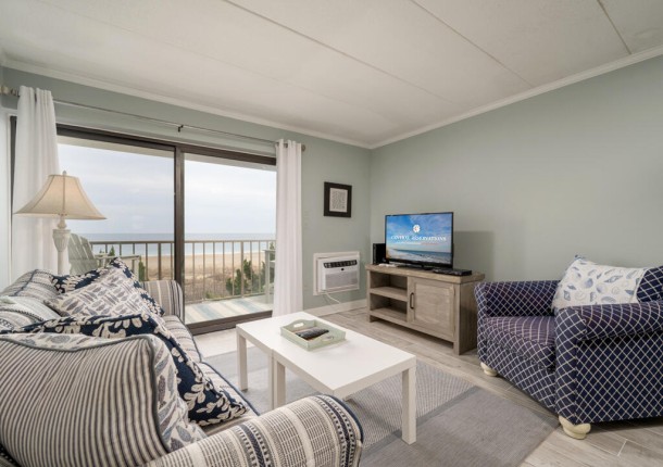 oceanwalk210-7-living-area.jpg