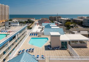 sunsetbeach-12b-pool.jpg