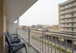 sunsetbeach307-1-balcony.jpg
