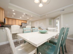 sunsetbeach307-14-dining-area.jpg