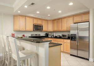 sunsetbeach307-15-kitchen.jpg