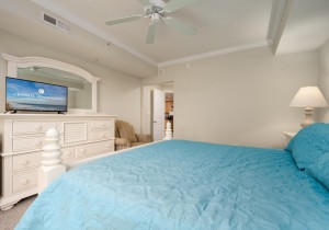 sunsetbeach307-17-primary-bedroom.jpg