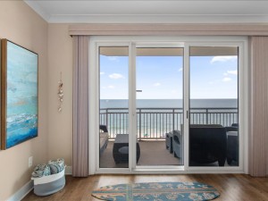 07-gateway-grand-609-7-living-area.jpg