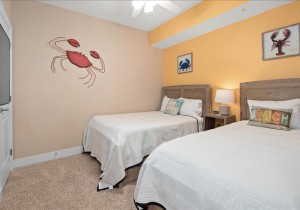 37-gateway-grand-609-37-bedroom-3.jpg