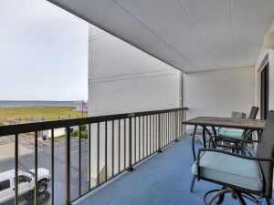 bayprincess216-1-balcony.jpg