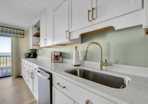bayprincess216-10-kitchen.jpg