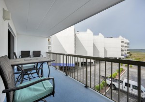bayprincess216-3-balcony.jpg