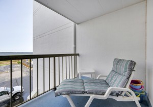bayprincess216-4-balcony.jpg