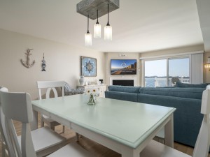 rustyanchor717-7-17-dining-area.jpg