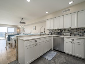 rustyanchor717-7-18-kitchen.jpg