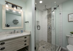 rustyanchor717-7-34-bath.jpg