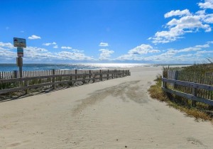22-beach-entrance.jpg