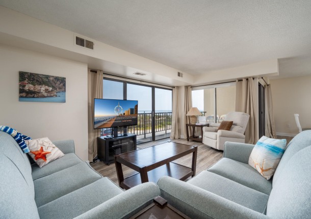 phoenix103-10-living-area.jpg