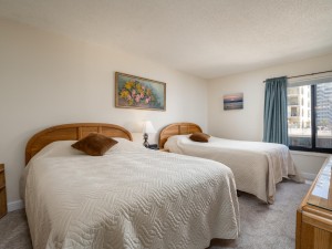 phoenix103-18-bedroom-1.jpg