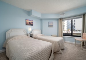 phoenix103-22-bedroom-2.jpg
