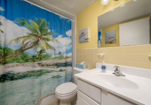 phoenix103-24-bath-2.jpg