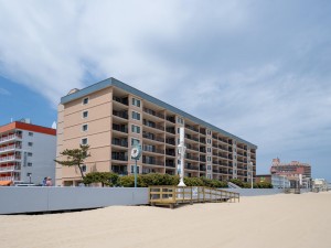oceanhideaway401-7-exterior.jpg