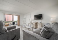 avintage201-4-living-area.jpg