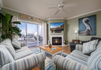 aventura203-1-liv-area.jpg