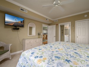 aventura203-11-primary-bedroom.jpg