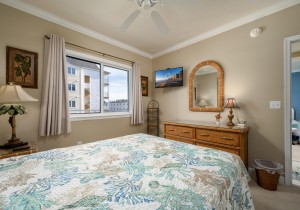 aventura203-17-bedroom-2.jpg