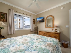 aventura203-17-bedroom-2.jpg