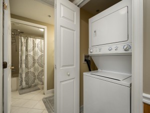 aventura203-19-bath-2.jpg