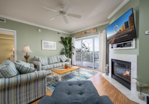 aventura203-2-living-area.jpg