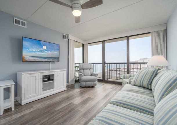 seawatch1815-13-living-area.jpg