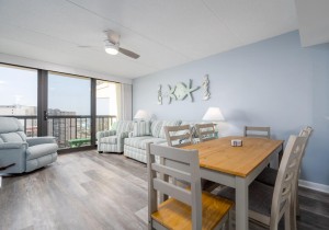 seawatch1815-14-dining-area.jpg