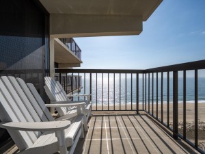 seawatch1815-2-balcony.jpg
