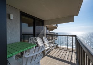 seawatch1815-3-balcony.jpg