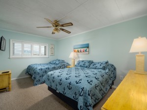 mooring303-14-bedroom-2.jpg