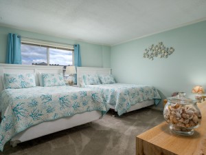 soverignseas203-12-bedroom-2.jpg