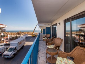 soverignseas203-5790-balcony.jpg