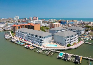 harbourtowne202b-4-exterior.jpg