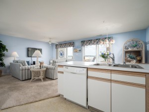 harbourtowne202b-9-open-concept.jpg