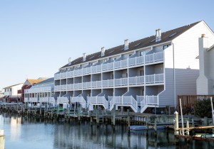 ospreyback-exterior-water-side-owners.jpg