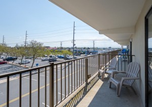 angelfish205-4-balcony.jpg