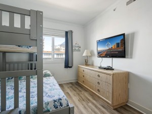 adagio409-18-bedroom-3-new-floors.jpg