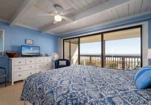 beachcolony3-26-bedroom-3rd-level.jpg