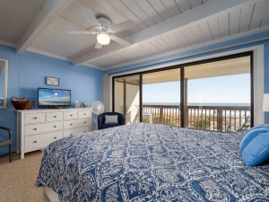 beachcolony3-26-bedroom-3rd-level.jpg
